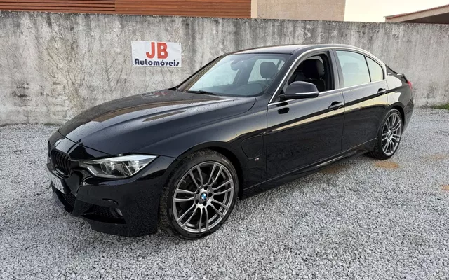 BMW 330 e iPerformance Pack M