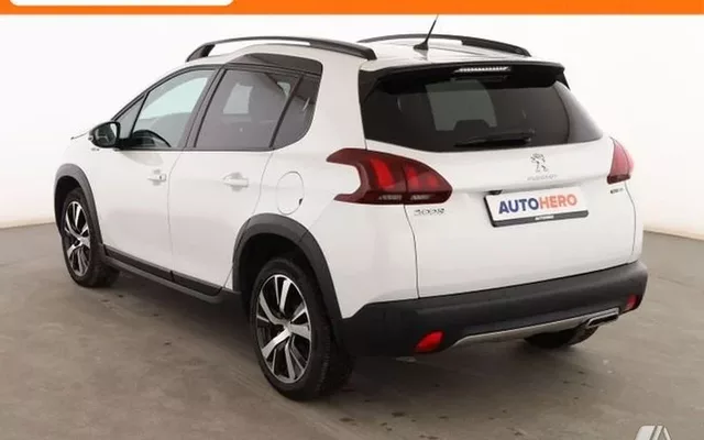 PEUGEOT 2008 1.2 PureTech GT Line