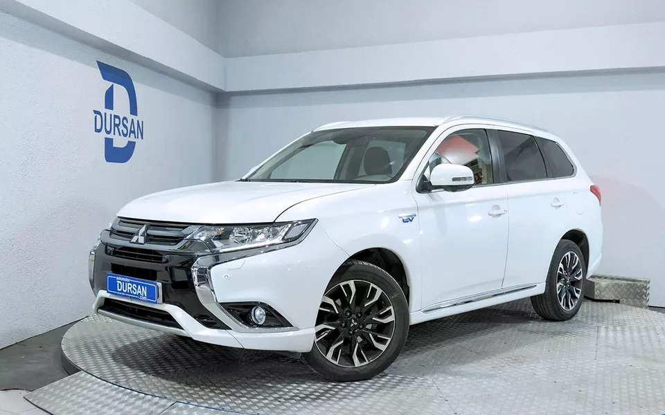 MITSUBISHI Outlander 2.0 PHEV Kaiteki Auto 4WD - 17490€ en Burgos