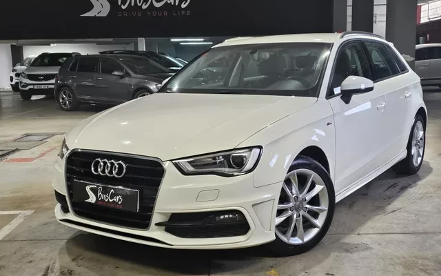 AUDI A3 A3 Sportback 1.6TDI CD S line edition