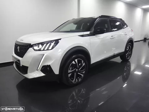 Peugeot 2008 PureTech 130 EAT8 GT