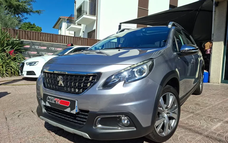 Peugeot 2008 1.2 PureTech Crossway