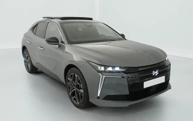 DS N°4 Hybride 145 e-DCT6 Etoile - Alcantara Zéro km immatriculé