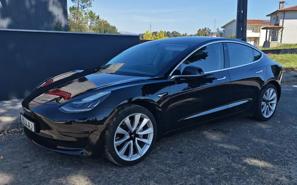 Tesla Model 3 Standard Range Plus RWD