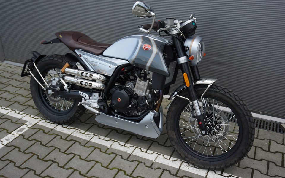 Mondial HPS 300