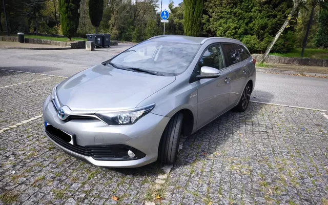 Toyota Auris Touring Sports 1.8 HSD Comfort+P.Sport