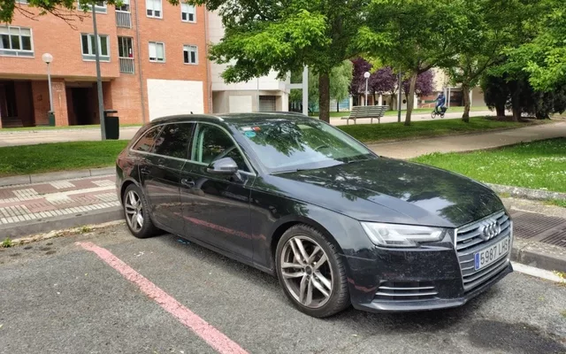 AUDI A4 A4 3.0TDI Advanced ed. quattro S tronic 160kW