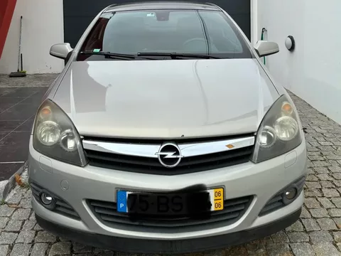 Opel Astra GTC 1.3 CDTi