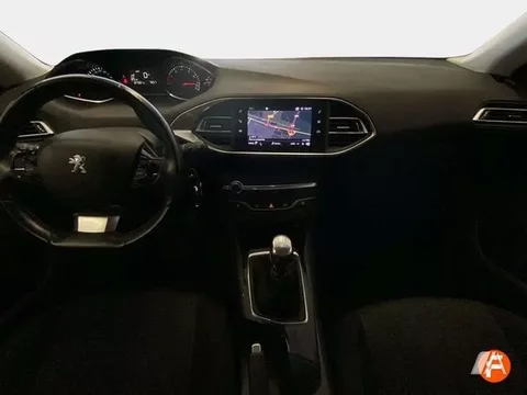 PEUGEOT 308 308 1.2 PureTech S&S Style 110
