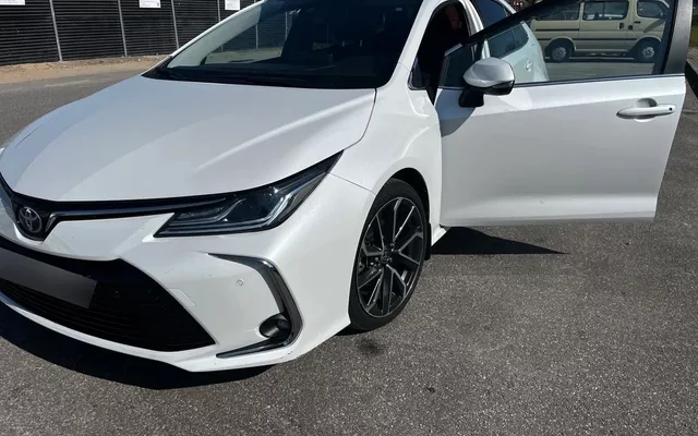 Toyota Corolla SD 1.8 Hybrid Luxury