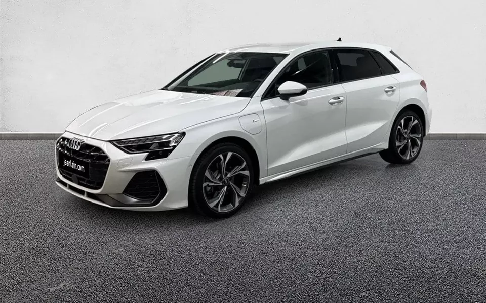 AUDI A3 Sportback TFSI e Hybride rechargeable 204 S tronic 6 S line