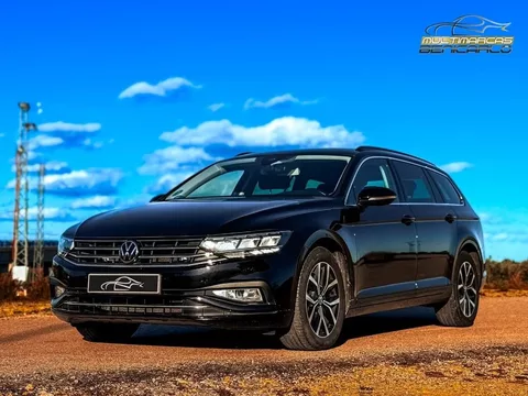 VOLKSWAGEN Passat Passat Variant 2.0TDI EVO Executive 110kW - 18500€ en Benicarlo