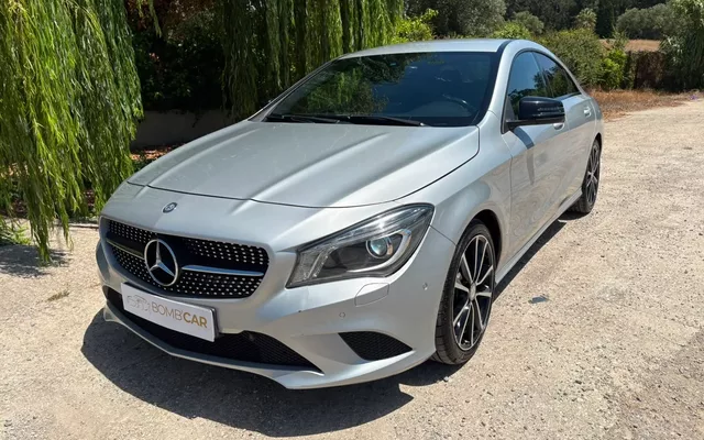 Mercedes-Benz CLA 200
