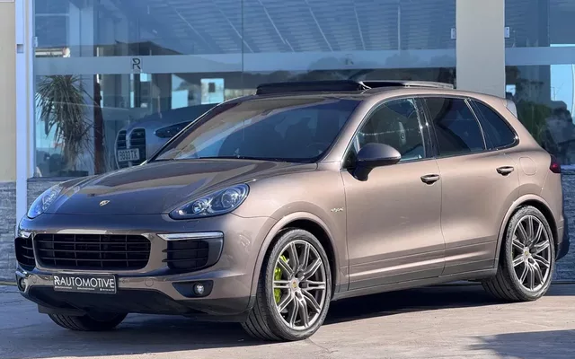 Porsche Cayenne S E-Hybrid