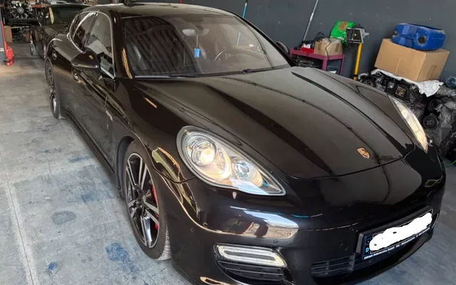 Porsche Panamera Turbo PDK