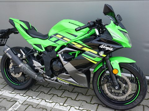 Kawasaki Ninja 125 ABS ARROW