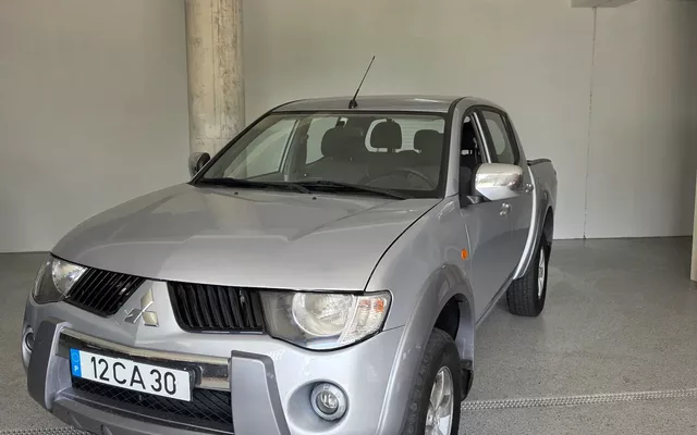 Mitsubishi L200 2.5 DI-D CD Invite+ AC/ABS 4WD