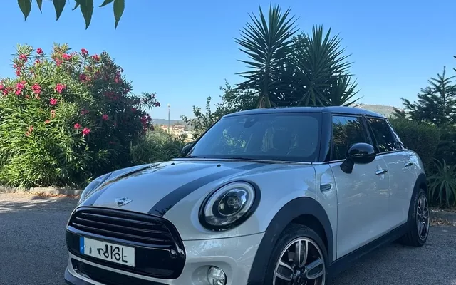MINI 5 Portas Cooper D Seven Chili