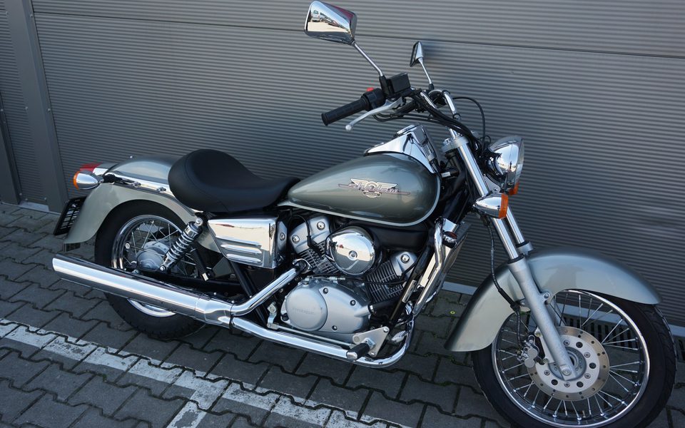Honda Shadow 125 VT 956 km!