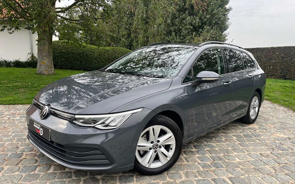 Volkswagen Golf Variant SW 1.0 eTSI Life OPF DSG/1eigenr/78600km/Carplay/Pdc/ACC/Clima/Led...