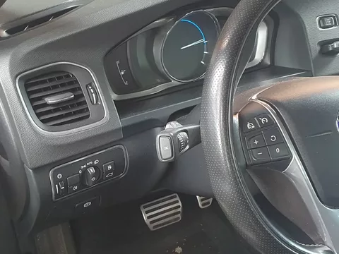 Volvo S60 2.0 D4 R-Design Momentum Geartronic