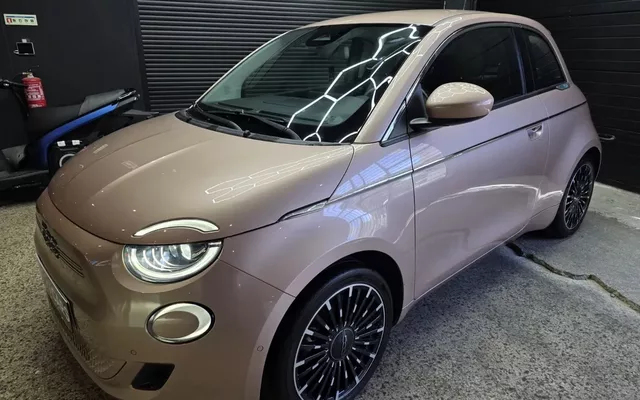 Fiat 500e 3 + 1 La Prima