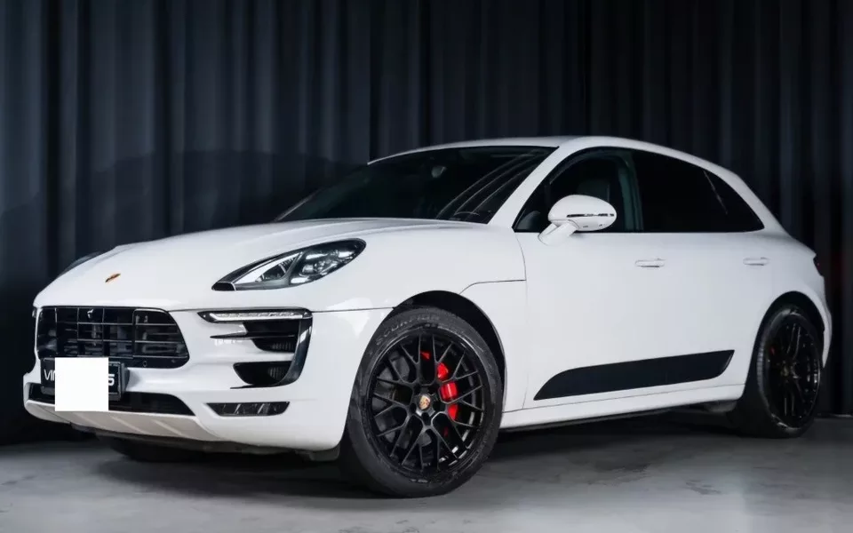 PORSCHE Macan Macan GTS Aut.