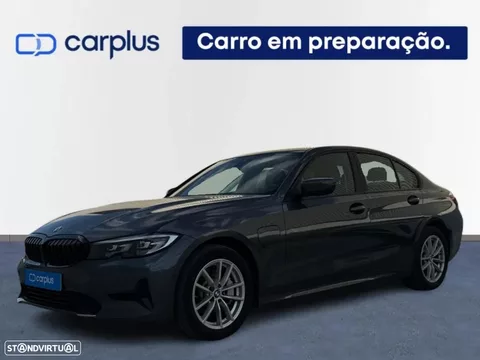 BMW 330 e Auto