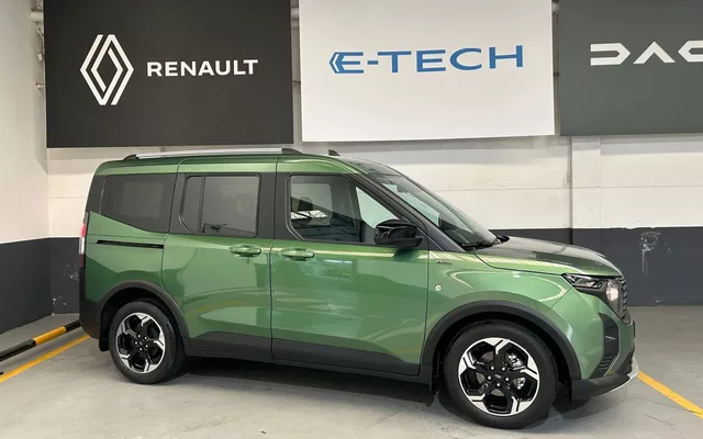 Ford Tourneo Courier 1.0 EcoBoost Active