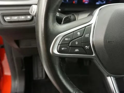 RENAULT Captur CAPTUR 1.3 TCE 96KW ZEN+ EDC 130 5P