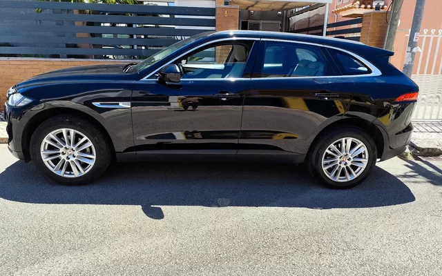 Jaguar F-Pace 2.0 i4D Pure