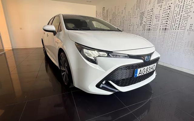 Toyota Corolla 1.8 Hybrid Square Collection