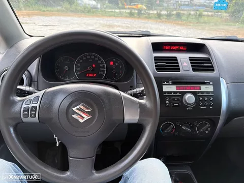 Suzuki SX4