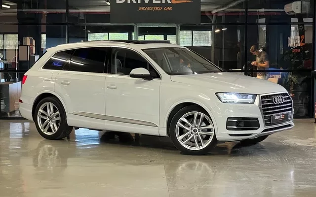 AUDI Q7 Q7 3.0TDI design quattro tiptronic 200kW