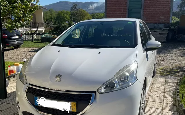 Peugeot 208 1.2 VTi Allure