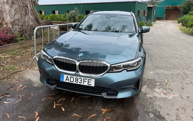 BMW 320 d xDrive Auto