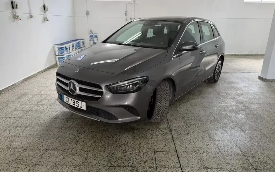 Mercedes-Benz B 200
