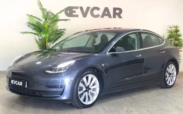Tesla Model 3 Long Range AWD Dual Motor
