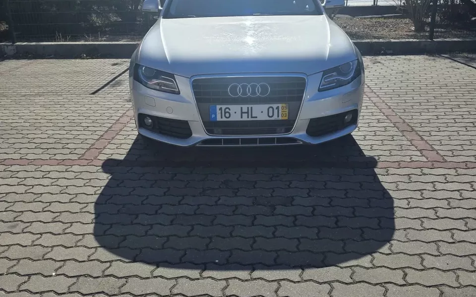 Audi A4 Avant 2.0 TDi S-line