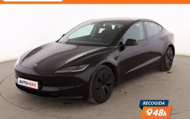 TESLA Model 3 Standard Range