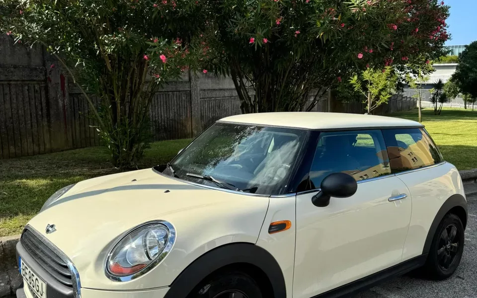 MINI 3 Portas