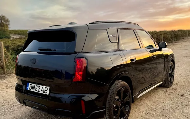 MINI Countryman E JCW
