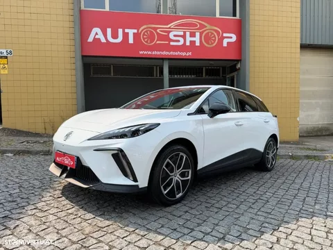MG MG4 64 kWh Luxury