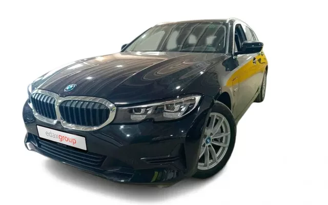 BMW 330 e Auto