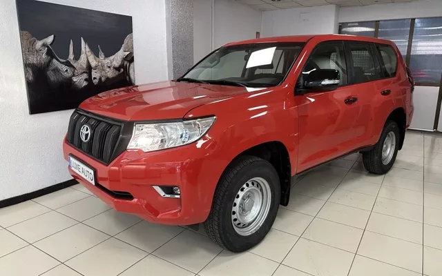 TOYOTA Land Cruiser Land Cruiser D-4D GX