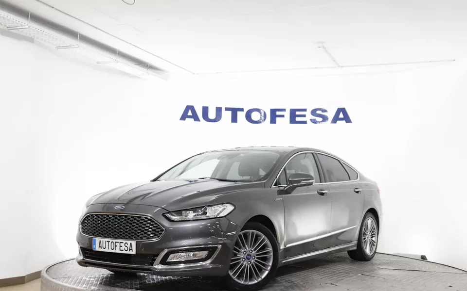 Ford Mondeo 2.0 HEV VIGNALE AUTO 187CV 4P #CUERO, NAVY, PARKTRONIC