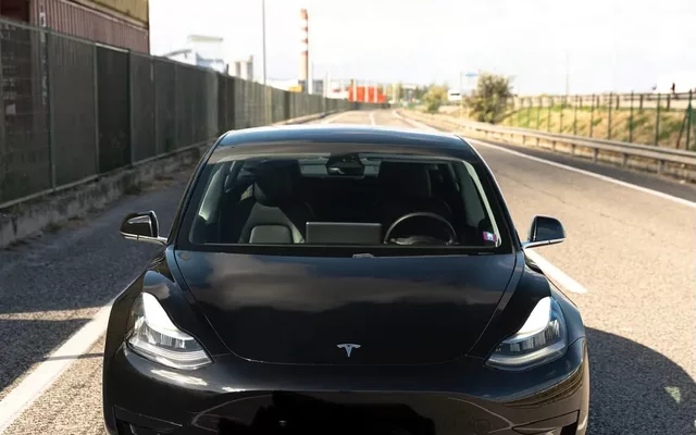 Tesla Model 3 Standard Range Plus RWD