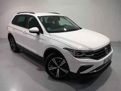 VOLKSWAGEN Tiguan Life 2.0 TDI 150cv Man 6 vel