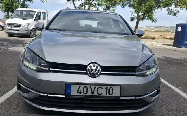 VW Golf Variant 1.6 TDi Confortline DSG