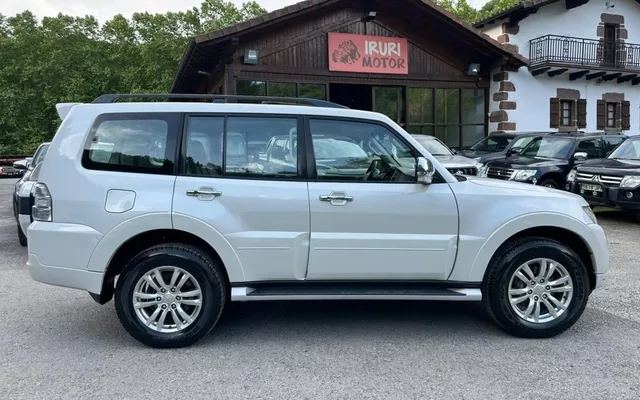 MITSUBISHI Montero Montero 3.8 V6 Kaiteki Aut.